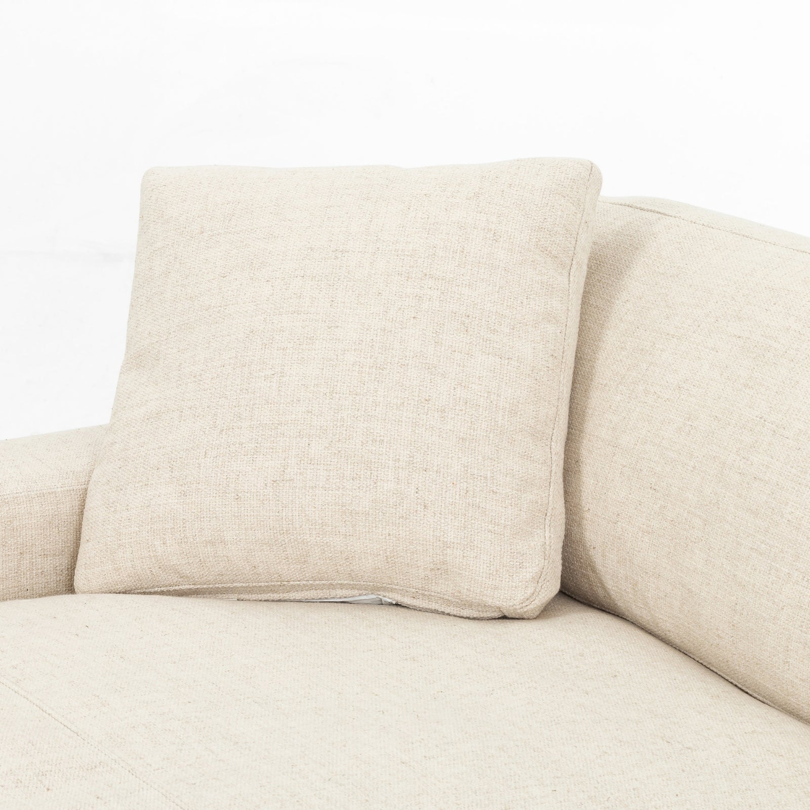 Plume 2 PC Sectional