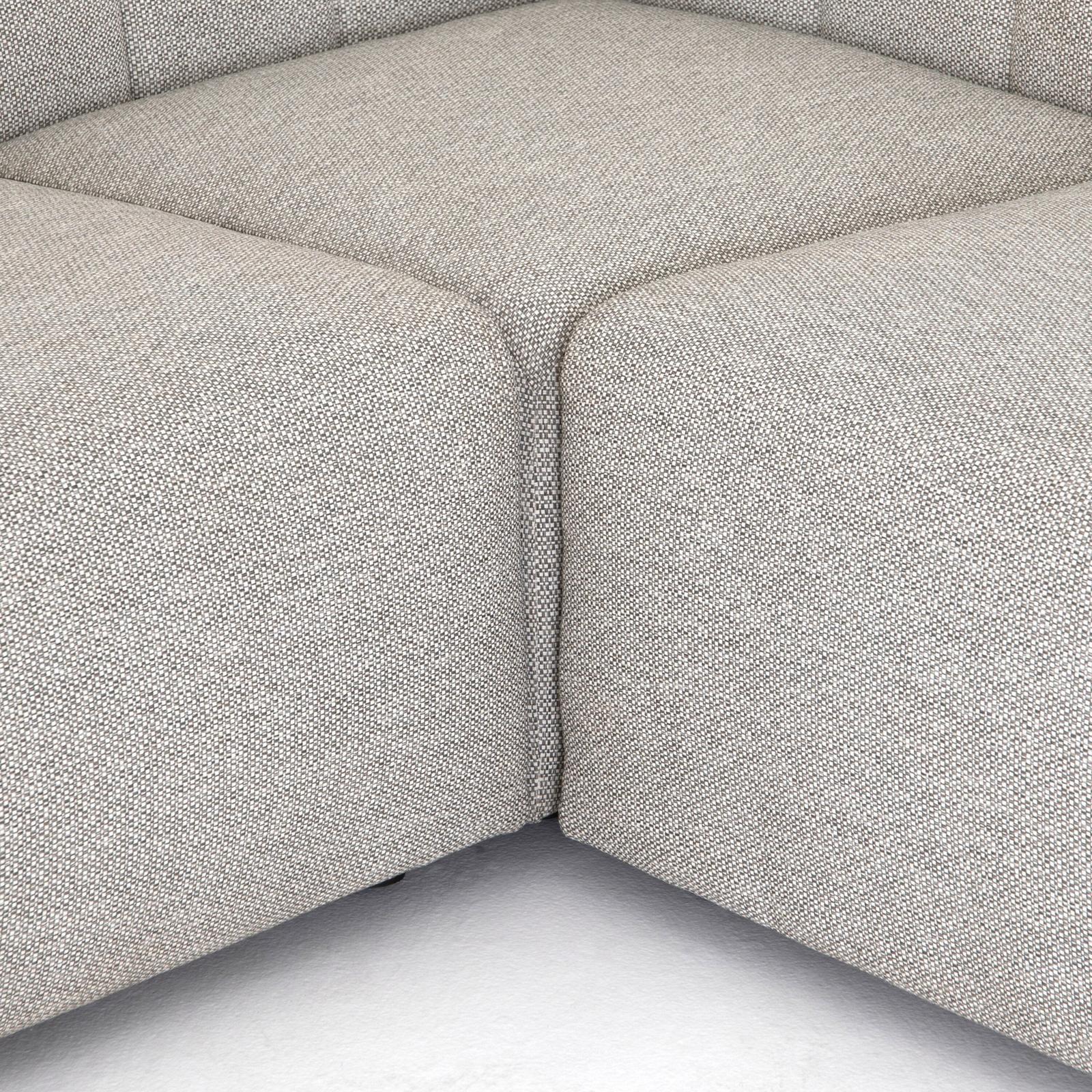 Gwen Outdoor 5 PC Sectional