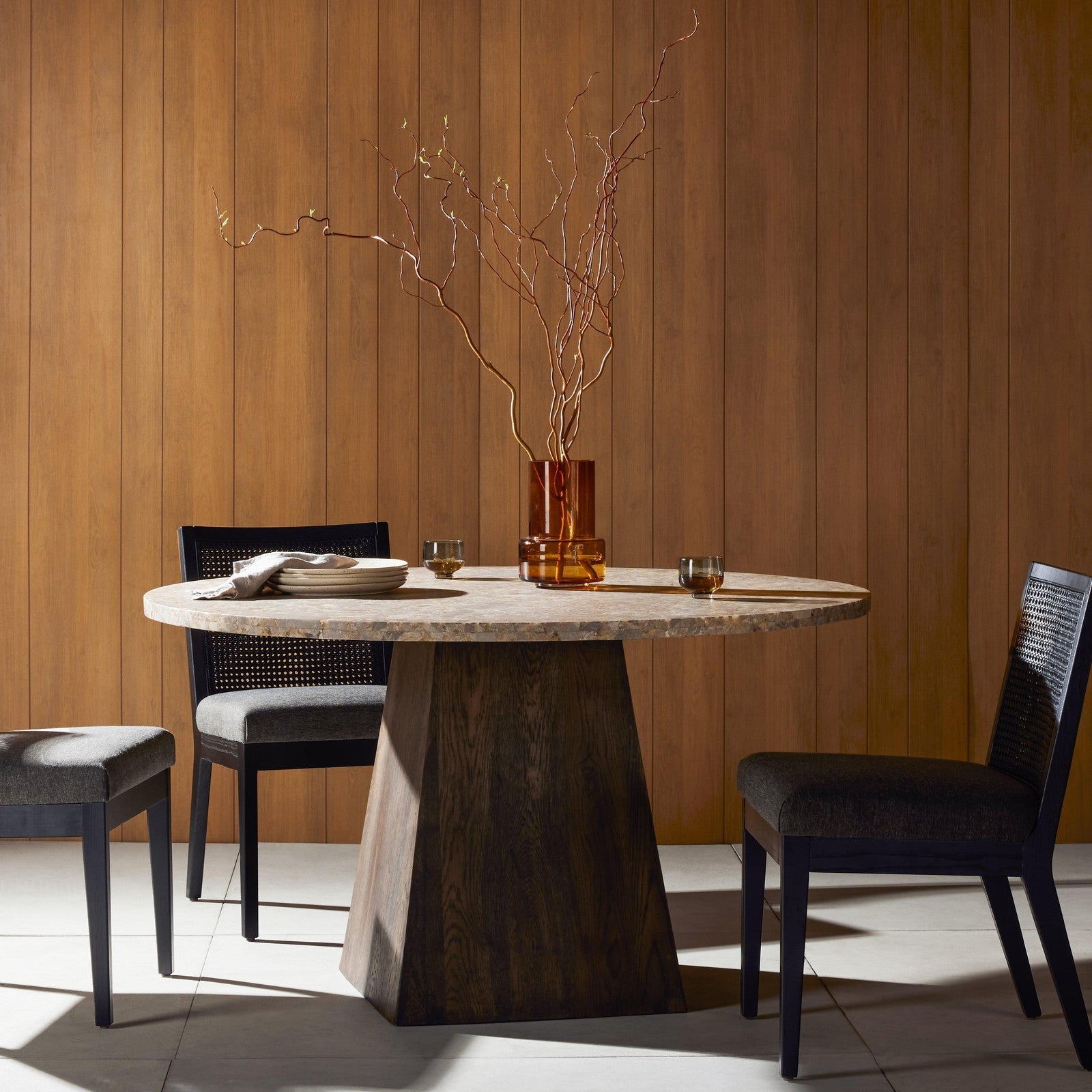 Brisa Round Dining Table 55