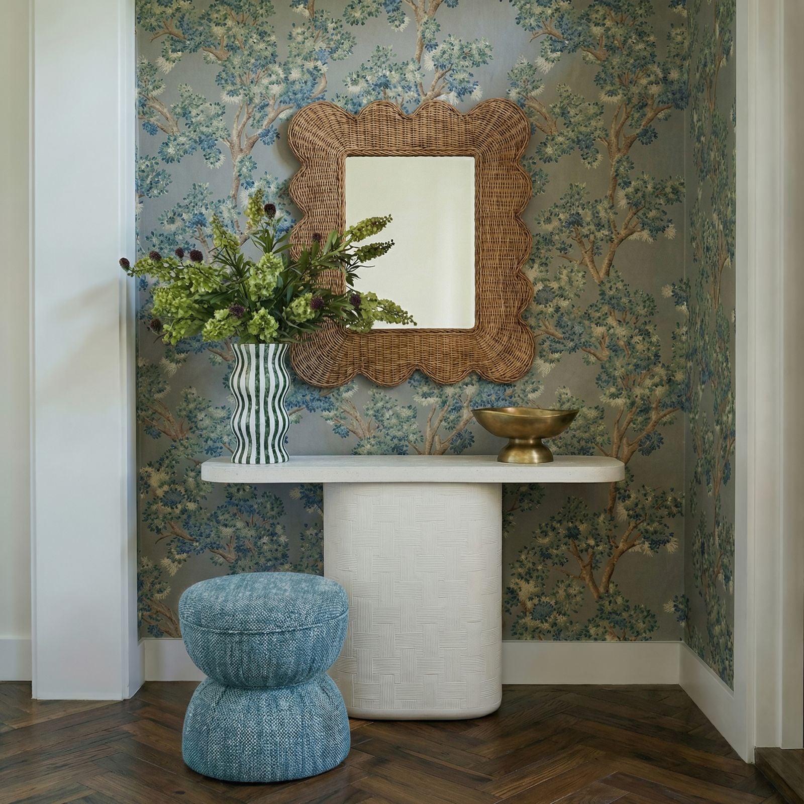 TOV Furniture Suraya Indoor/Outdoor Concrete Console Table