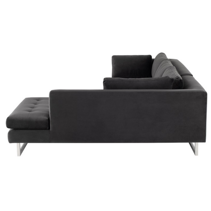 Nuevo Matthew Sectional